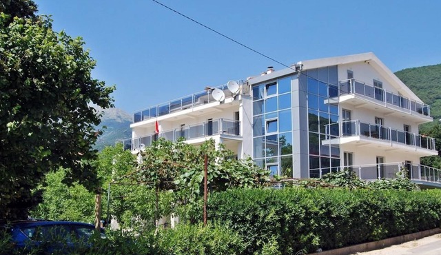 M-Club Hotel