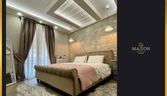 Maison De Luxx A3 in Larisa