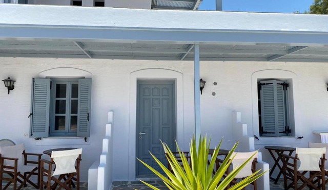 Maistrali Studios & Apartments