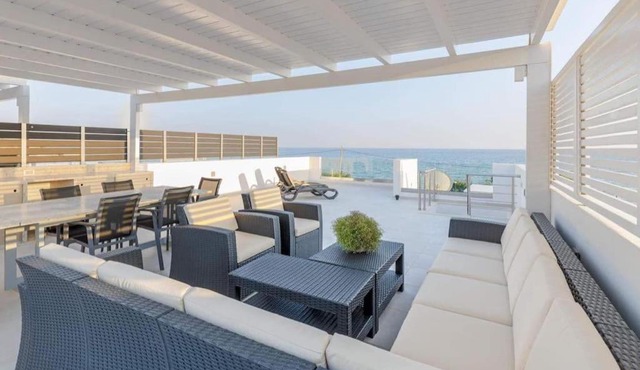 Makrigialos Long Beach Villas - Penthouse 1 in Makry Gialos