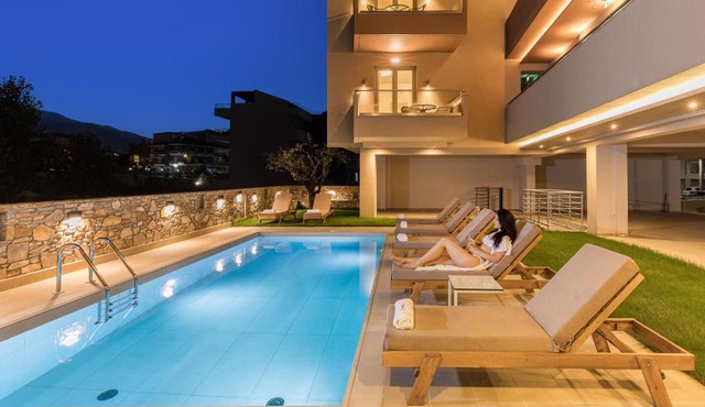 Makris Luxury Rooms in Dio-Olympos
