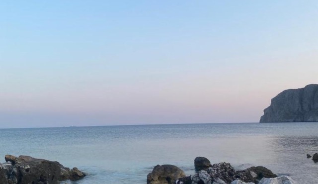 Mani Spot by the Sea