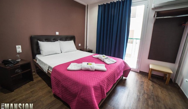 Mansion Hotel in Athens