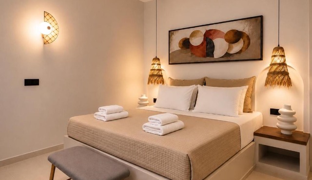 Marathopolis Suites 2