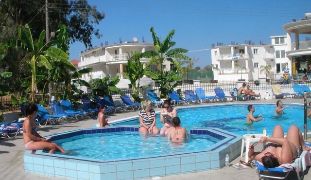 Mariana Hotel