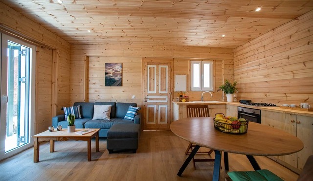 Marias House 2 Apartment with Mountain View, Wi-Fi and Air Conditioning in Κερκυρα