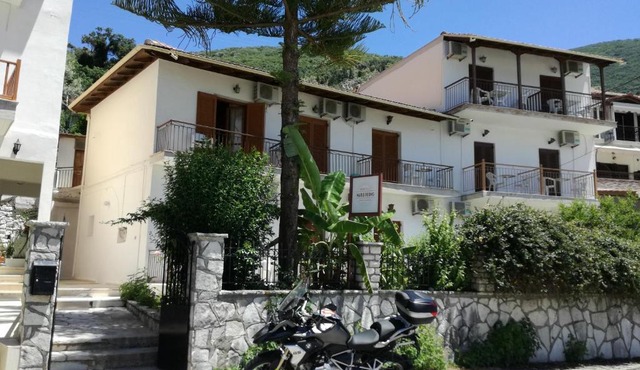 Mario Rooms in Vasiliki