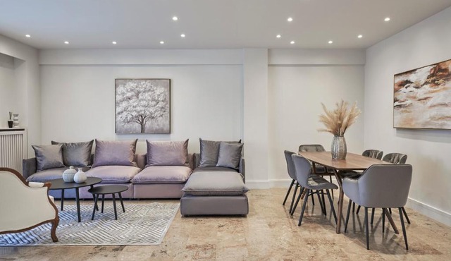 Marousi Fashion n bright 2bd Apt