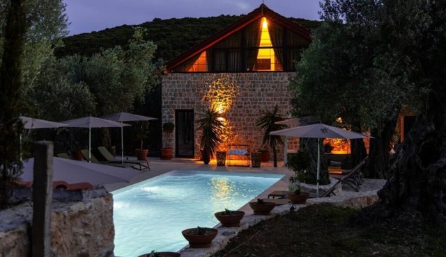 MASHTRA - The Olive House