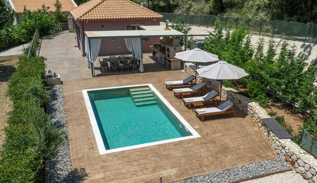 Mater Terra-Private Villa in Agios Eleftherios