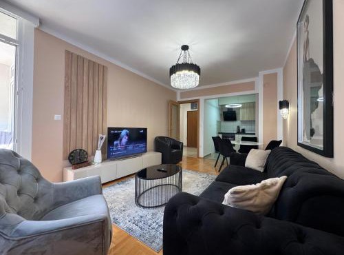 Mega Mall Two-Bedroom apartment, Budva