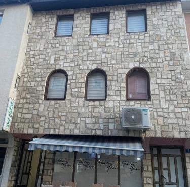 Mehov Han Hostel