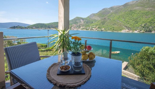 Mesmerizing Studio Flat near Kotor Bay in Tivat