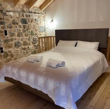 Mesovouni Stone Suites 1