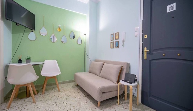 Metaxourgio 2 person apartment by MPS in Athina