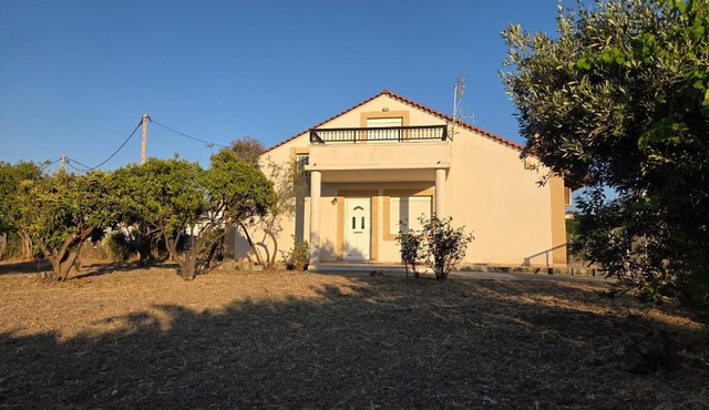 Mika's House - Vacation Home
