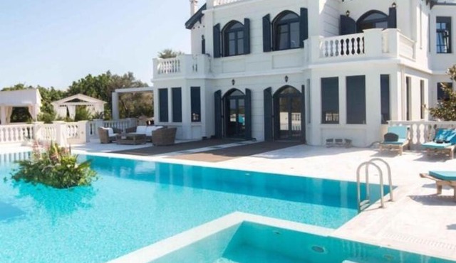 Mikamas Villas in Pyrgi Thermis