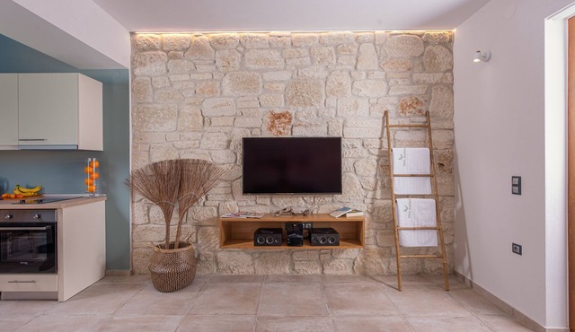 Mint Retreat Suites in Kassandra