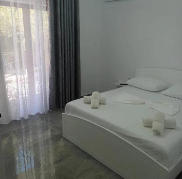 Miri's Apartment