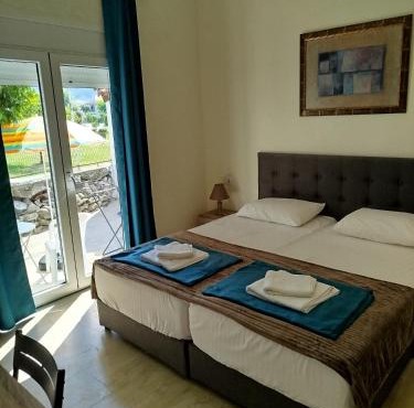 Mirkashouse in Limenas