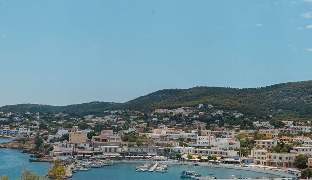 Mistral Apartments Aegina
