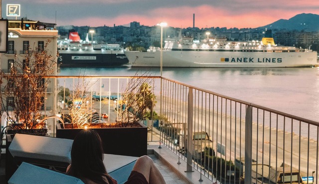 Mitsis N'U Piraeus Port
