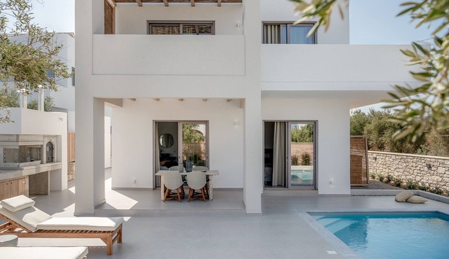 Modern 2-bedroom Villa with Private Pool by Delfus in Platanias