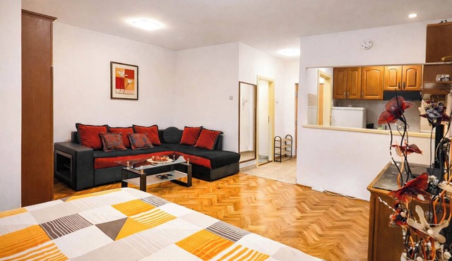 Modern Apartment w/Balcony 7 min Beach Near Center of Budva Flat surface in Budva
