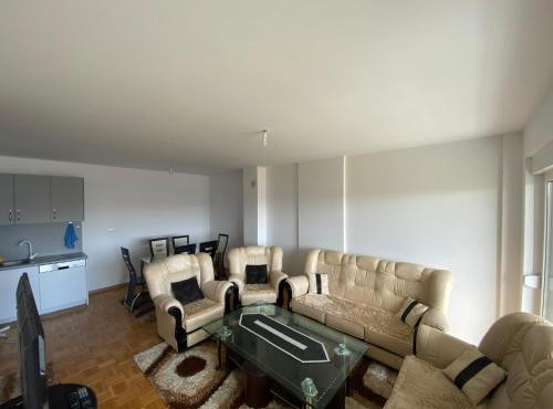Modern Comfort with Balcony View in Gjilan