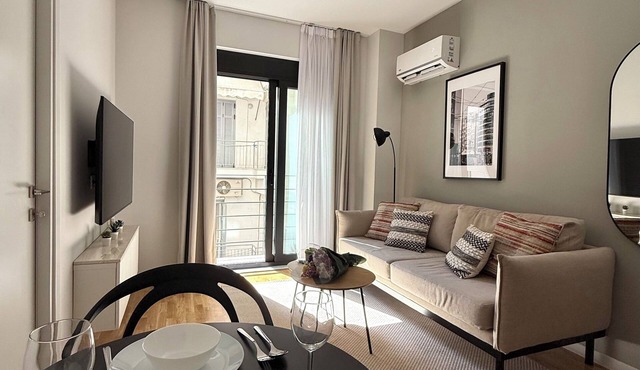 Modern fully equipped 1-Bedroom Apartment with Acropolis Views in Central Athens in Athina