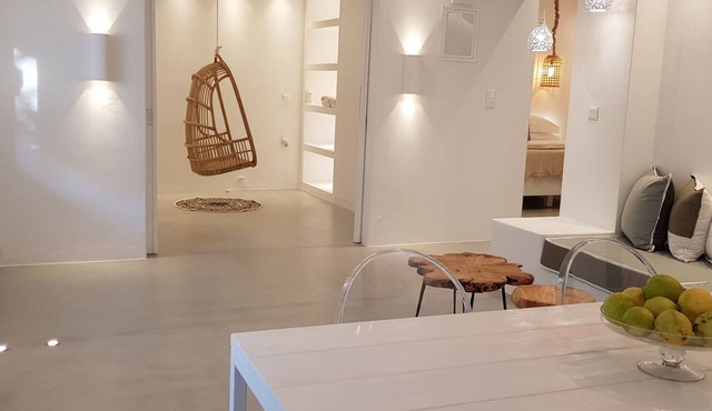 Modern House near Parikia with 3 bedrooms & 2 bath in Πάρος