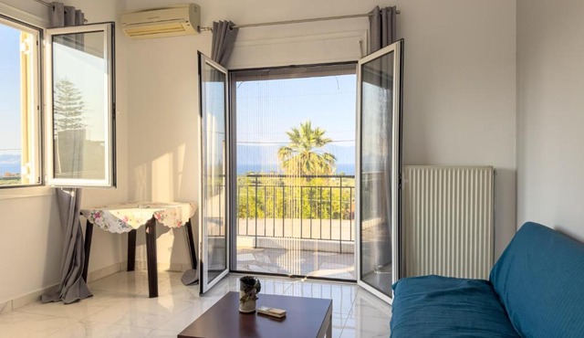 Modern Sea View Apartment - Arkitsa Rentals