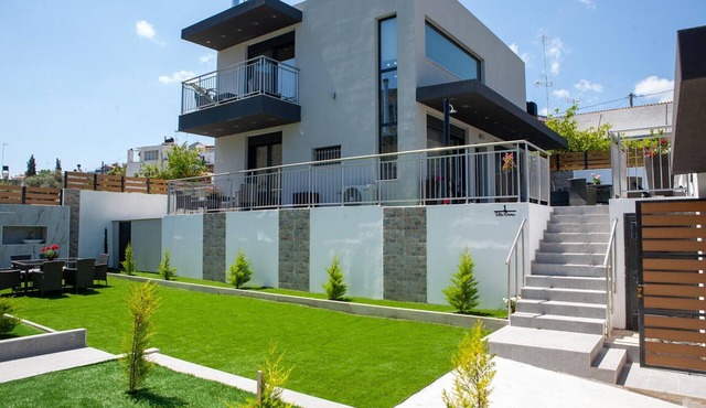 Modern Villa Vacation for 6 with Pool in Gouves