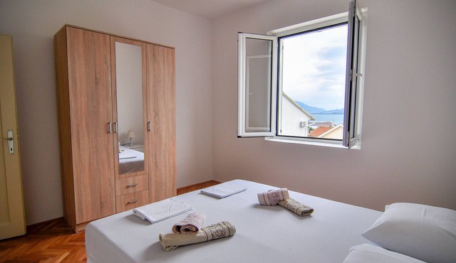 Montenegro Seafront House Sea View House Family House 3 bedroom house garden