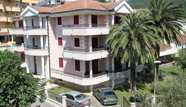 Monteroyale Apartment