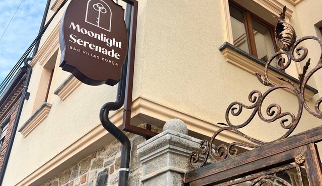 "Moonlight Serenade" - Entire Villa in the historic center of Korça. in Korçë