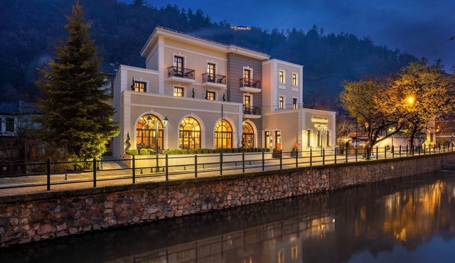 Mountain Pine Luxury Suites