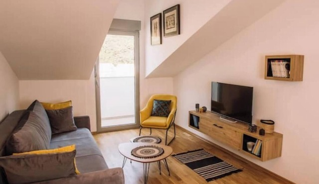 MT One-bedroom boho apartment, Budva