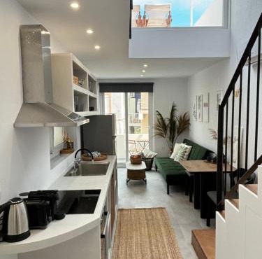 MYROVOLOS APARTMENTS in Chios