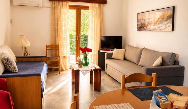 Myrto's Apartment No15