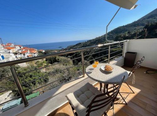 Myrtoan Sea View Apartment in Monemvasia