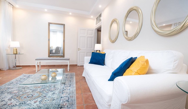 Nadiona White Suite | Elegant Guilford Apartment | old Town center