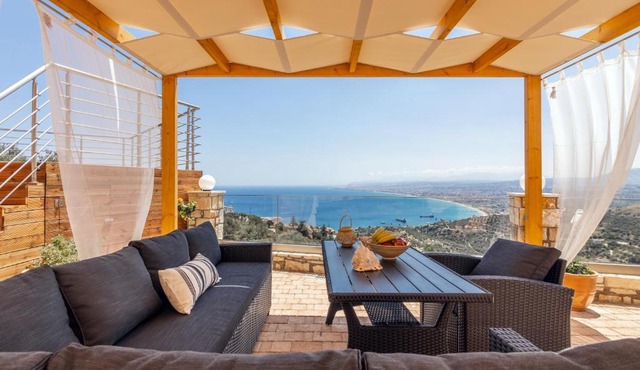 Nami Villa PrivatePool SeaView in Palaiokastro
