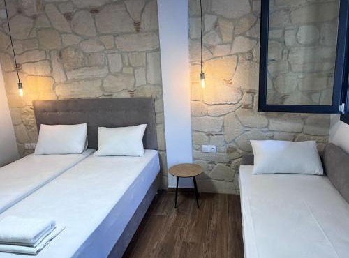 Naria Studios in Skala Fourkas