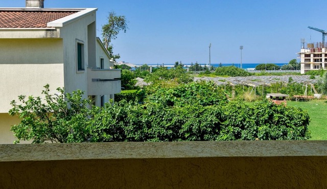 Nature and Sea View Studio Flat w Balcony in Bar