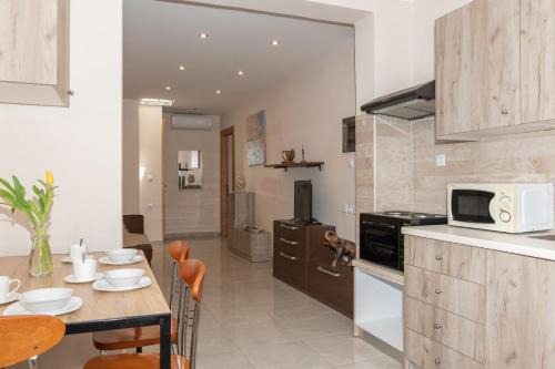 Nerida Beach Apartment in Lampi