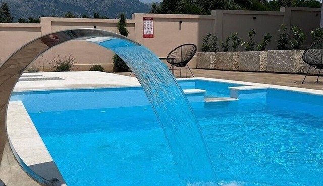 NEW! Apartment 4 with Pool in Bar, Montenegro