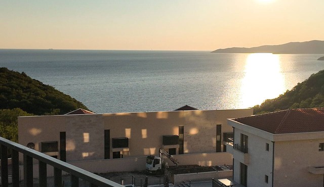 NEW Villa Lumina/Pool & Ocean View/Budva Riviera/3-Bedroom for 6 Guests