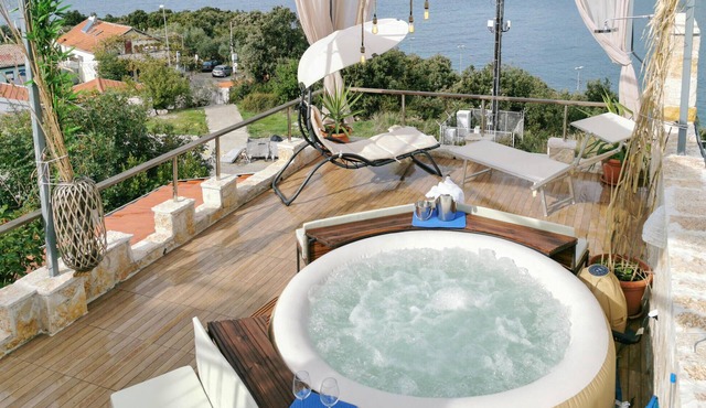 Nice apartment in Utjeha with sauna