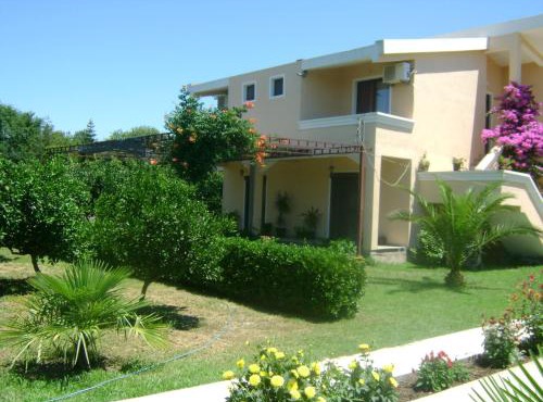Niki Apartments
